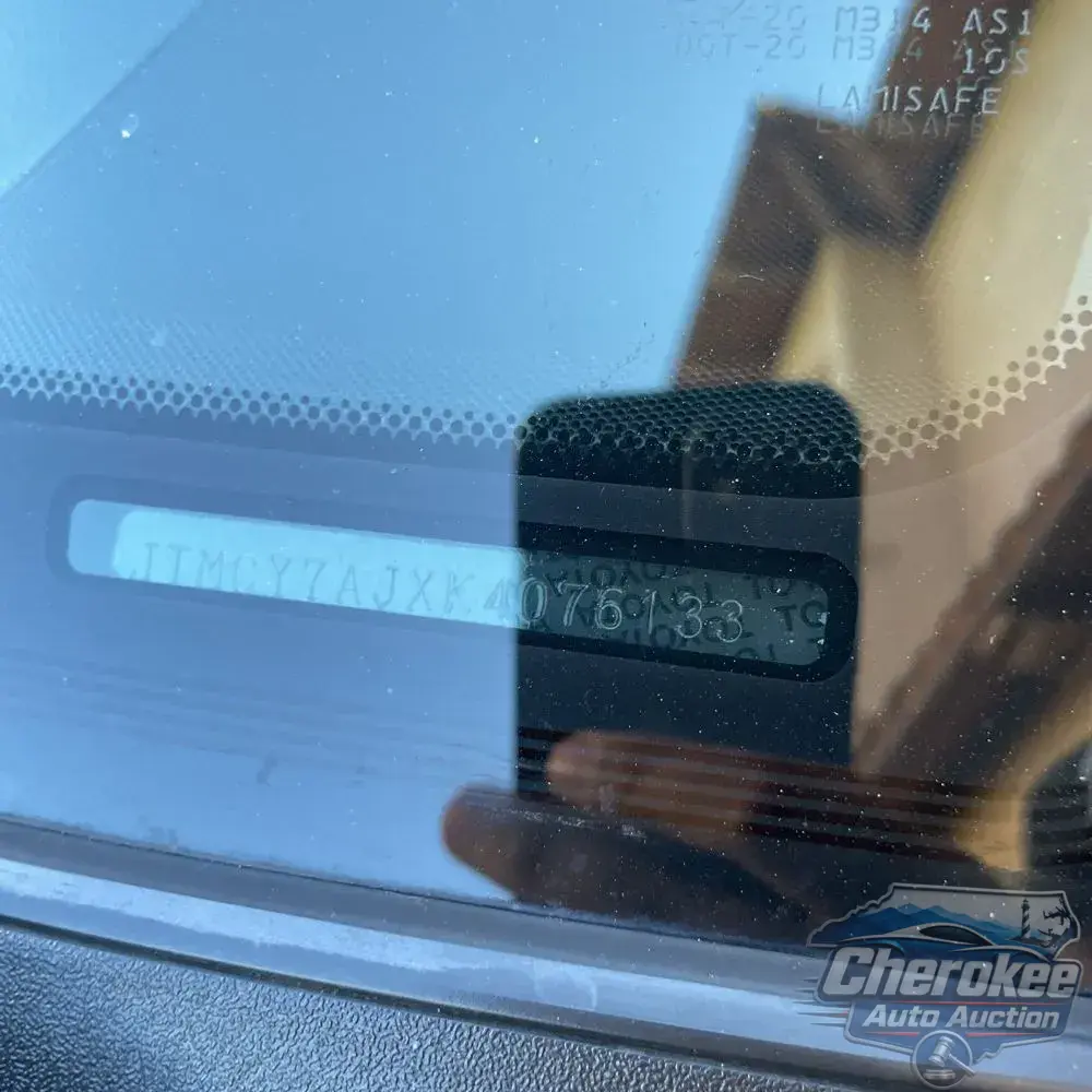 2019 Toyota Land Cruiser Base