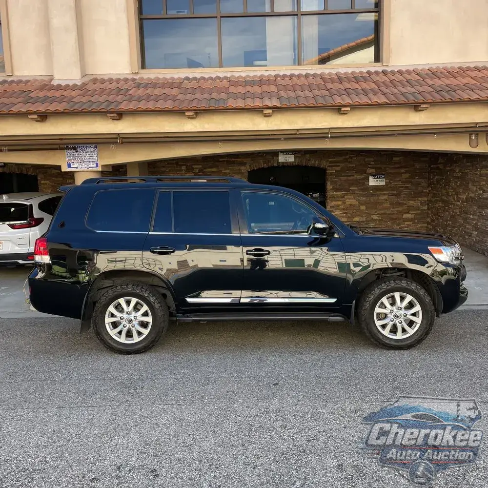 2019 Toyota Land Cruiser Base