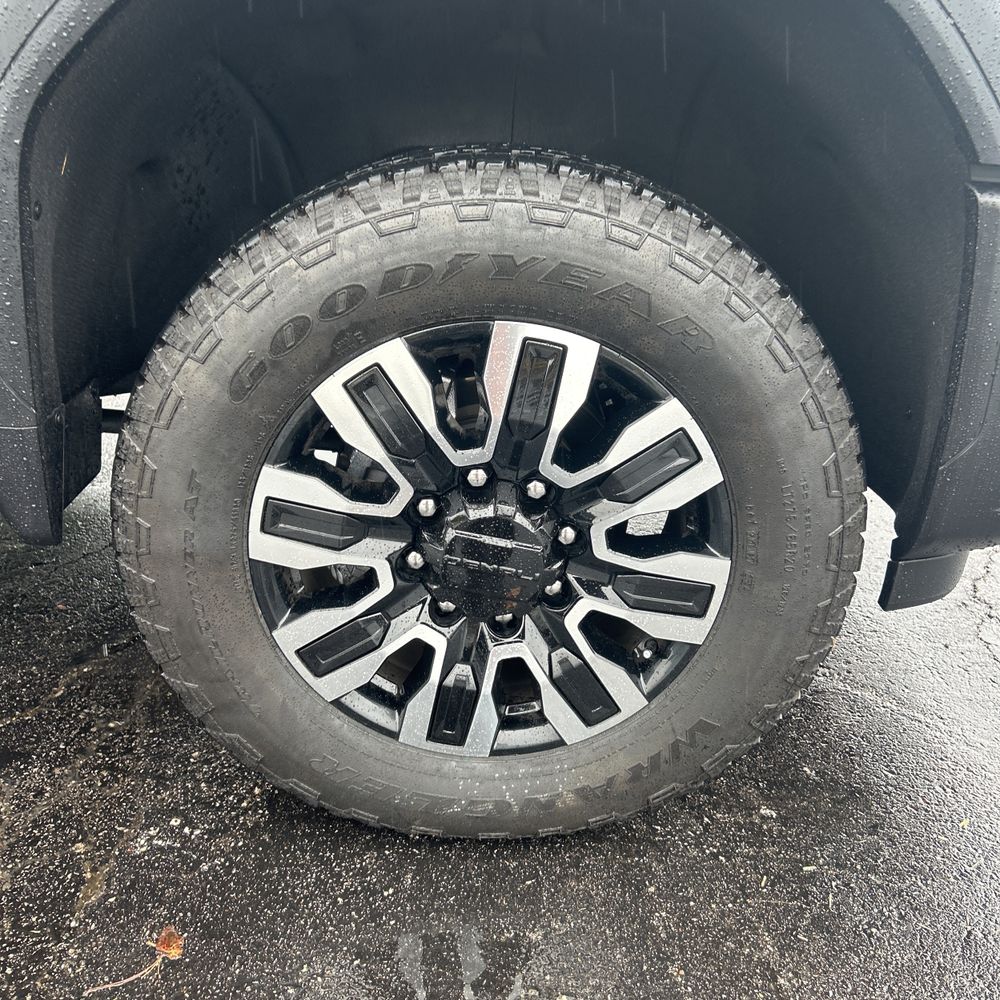 2024 GMC Sierra 2500HD Denali Ultimate