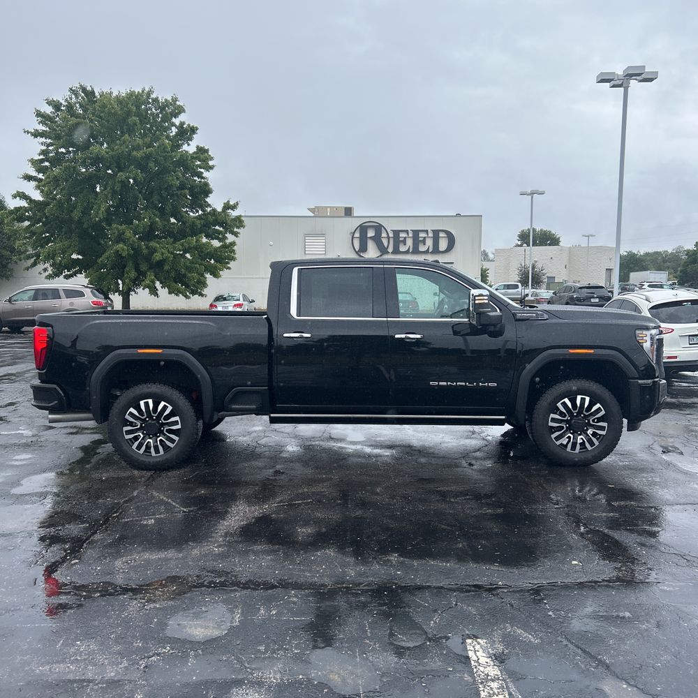 2024 GMC Sierra 2500HD Denali Ultimate