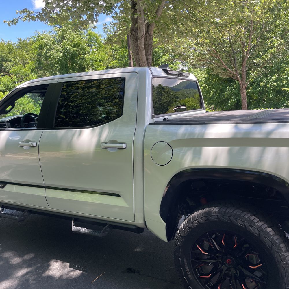 2024 Toyota Tundra Platinum HV