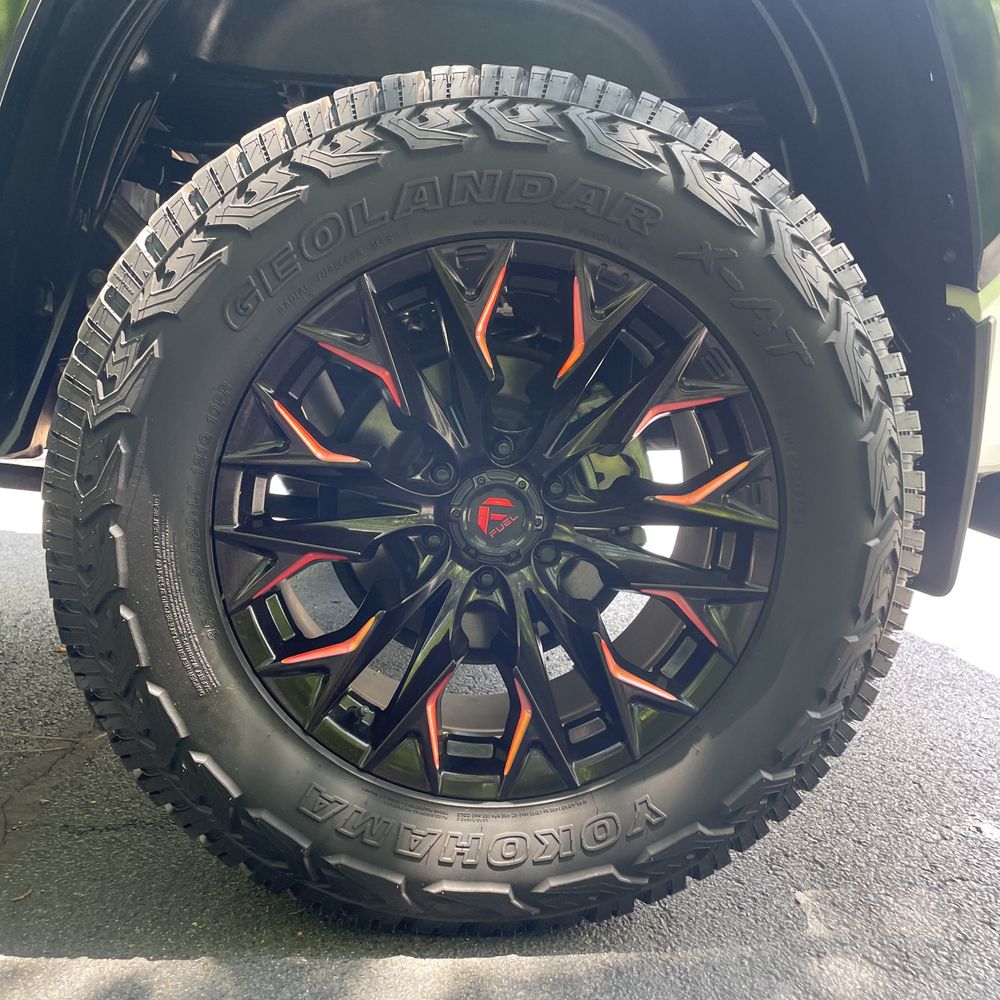 2024 Toyota Tundra Platinum HV