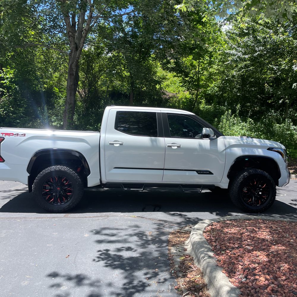 2024 Toyota Tundra Platinum HV