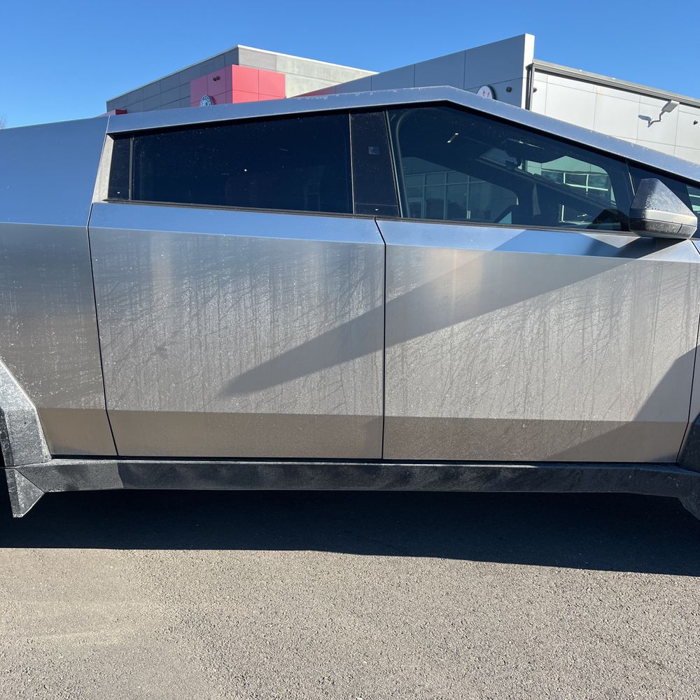 2024 Tesla Cybertruck Base