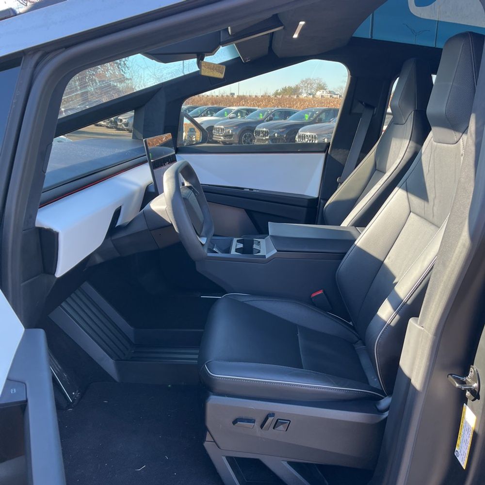 2024 Tesla Cybertruck Base