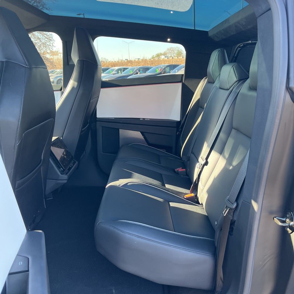 2024 Tesla Cybertruck Base