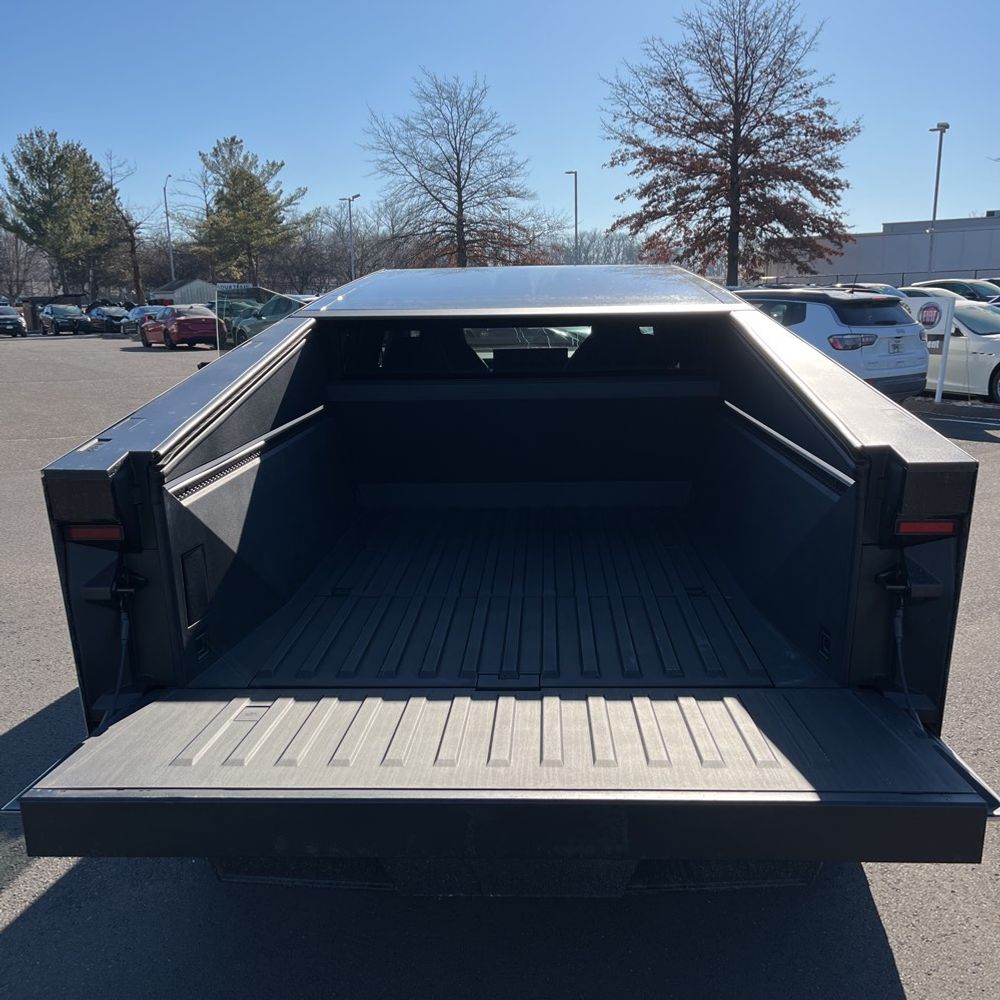 2024 Tesla Cybertruck Base