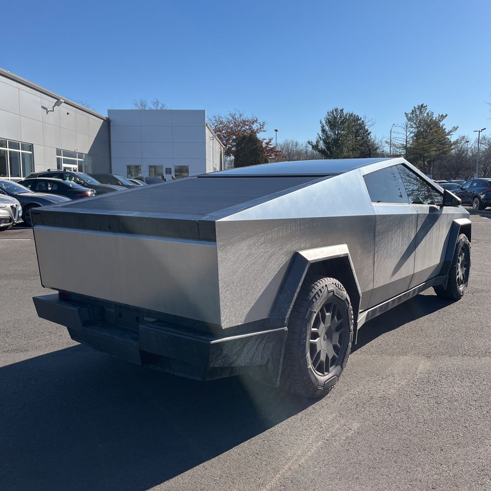 2024 Tesla Cybertruck Base