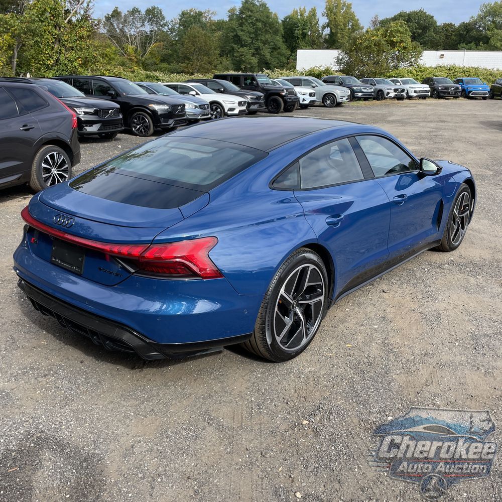 2023 Audi e-tron GT RS