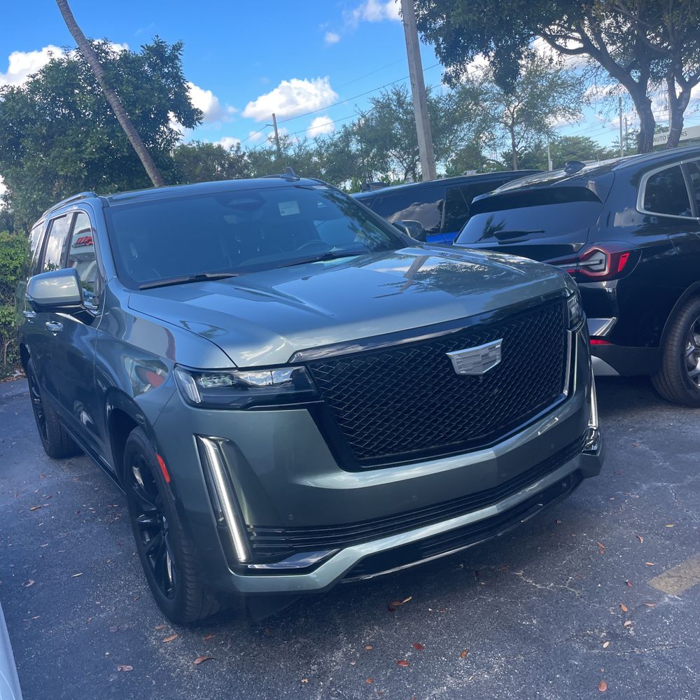 2023 Cadillac Escalade Sport Platinum