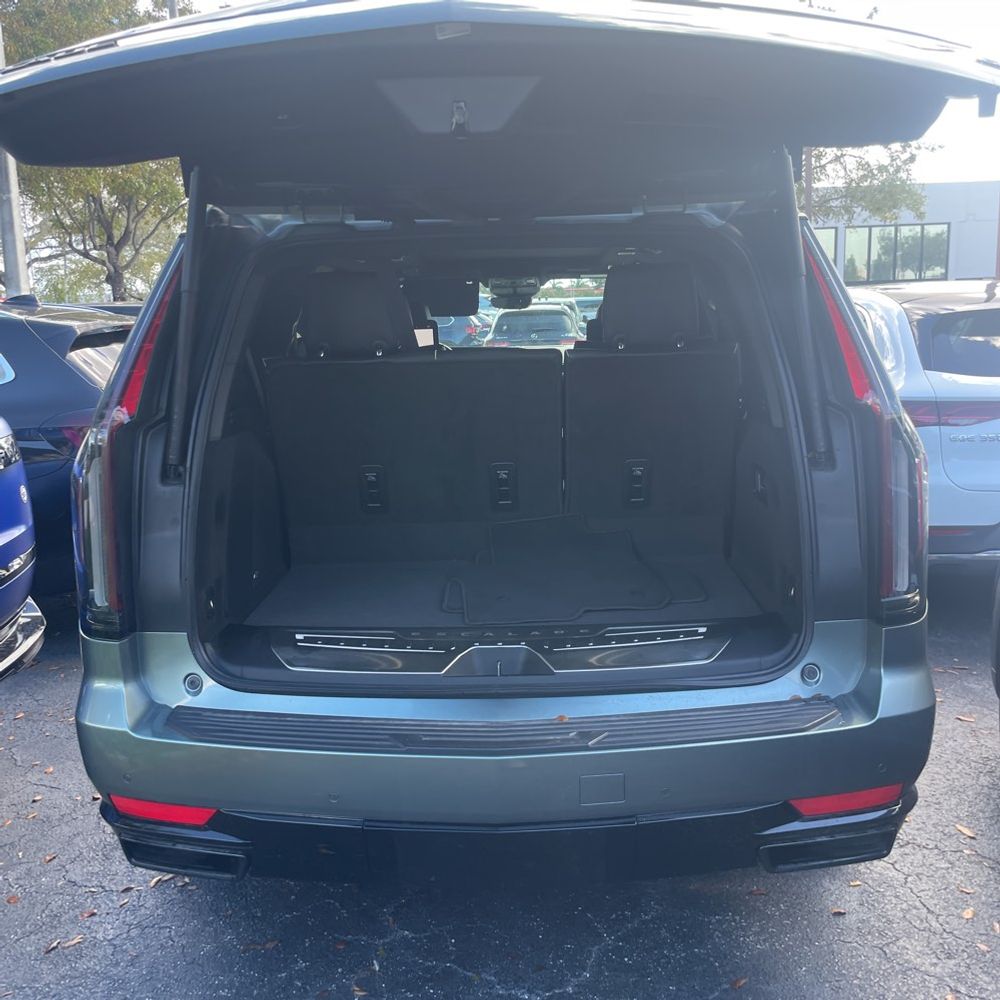 2023 Cadillac Escalade Sport Platinum
