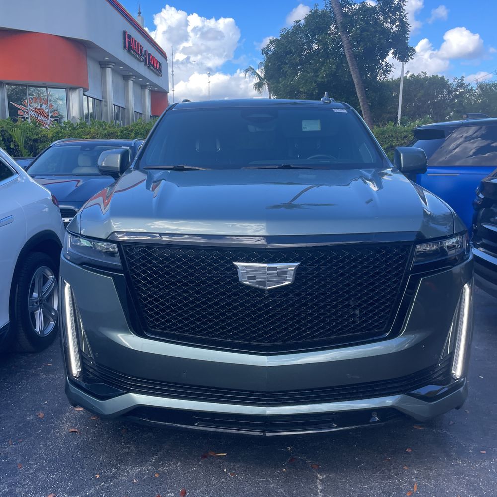 2023 Cadillac Escalade Sport Platinum