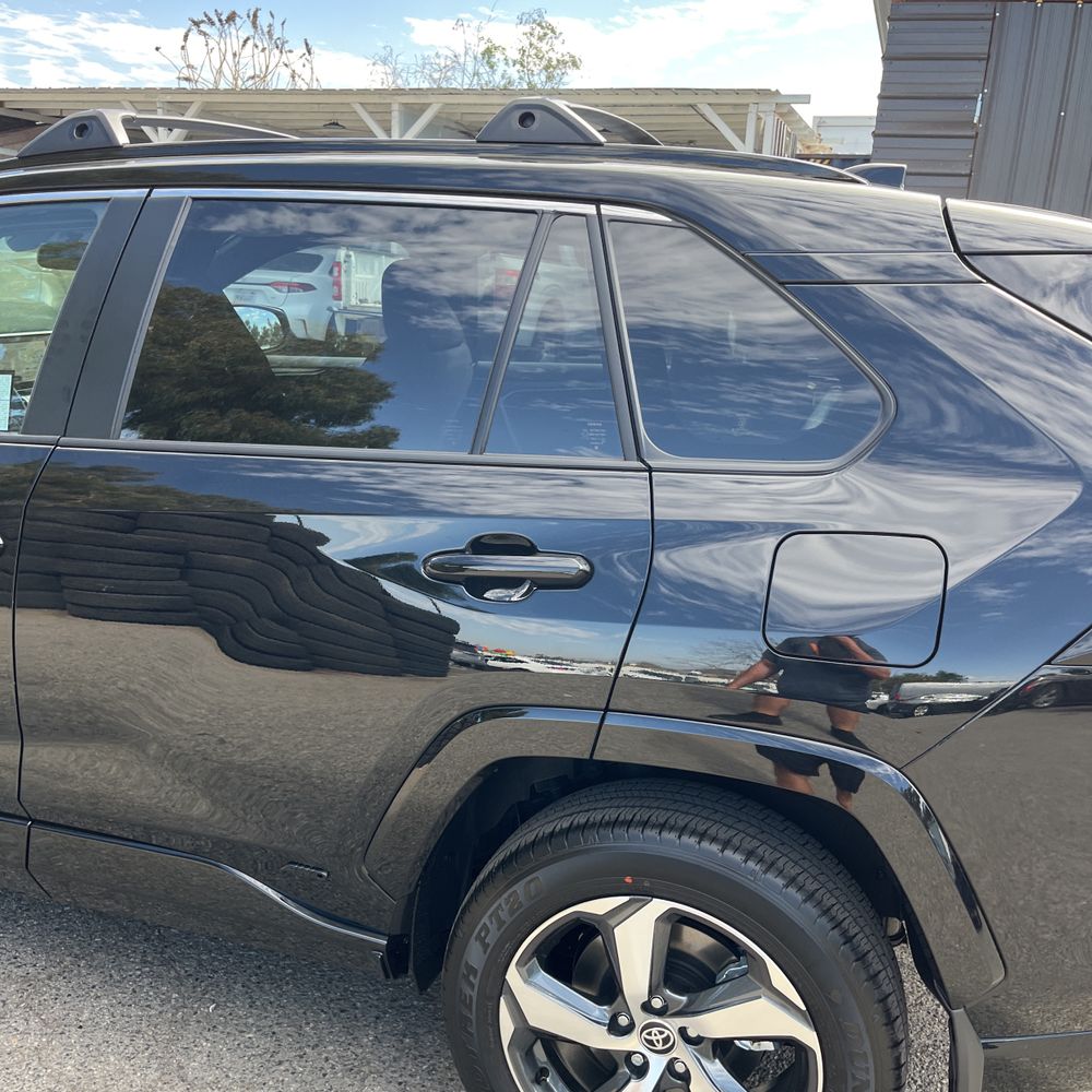 2025 Toyota RAV4 Plug-in Hybrid SE