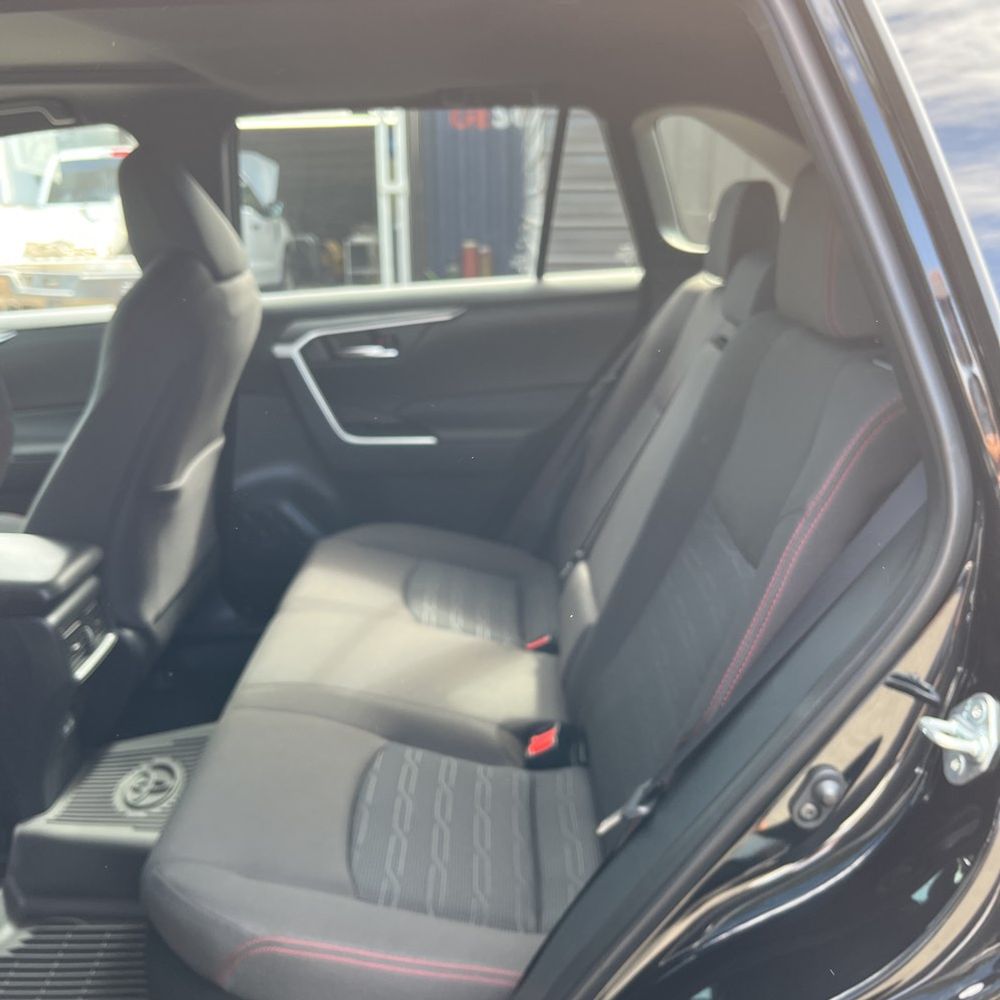 2025 Toyota RAV4 Plug-in Hybrid SE