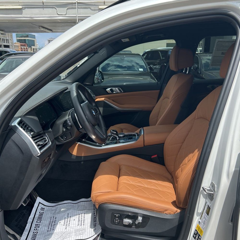 2023 BMW X5 M50i