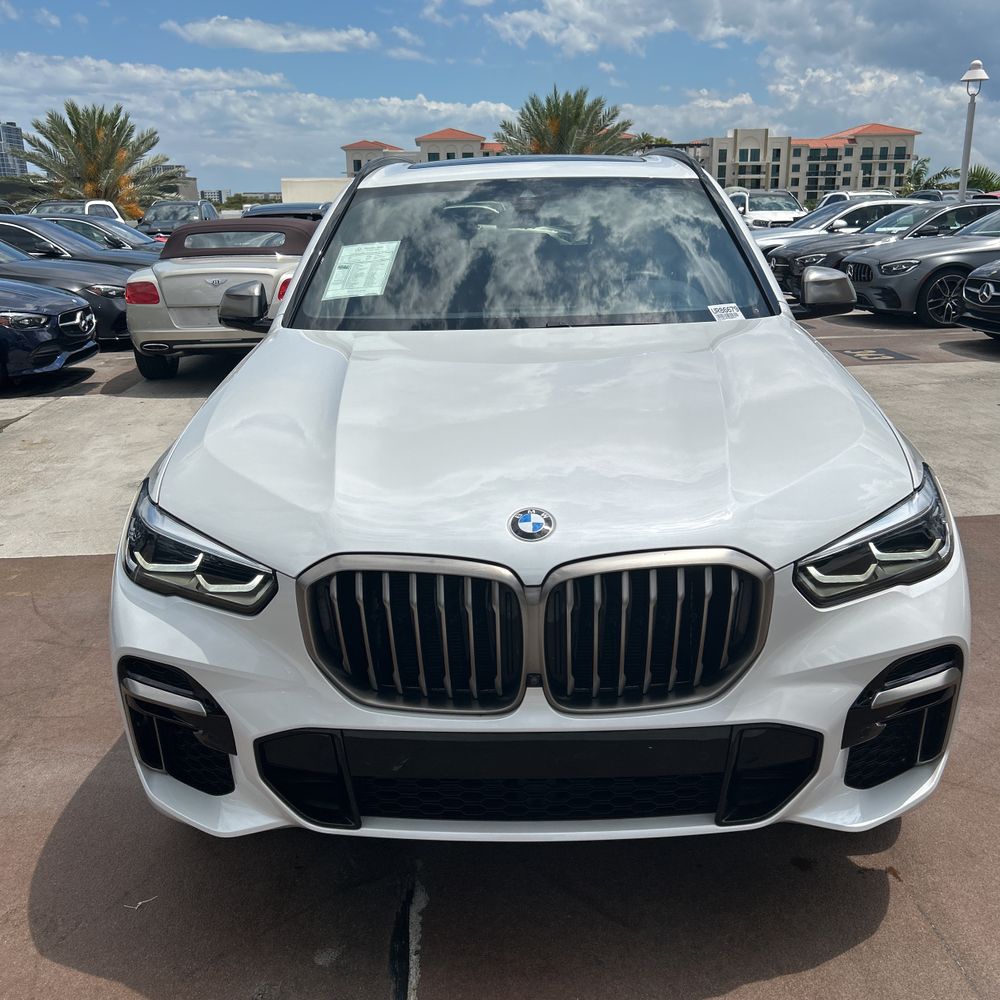 2023 BMW X5 M50i