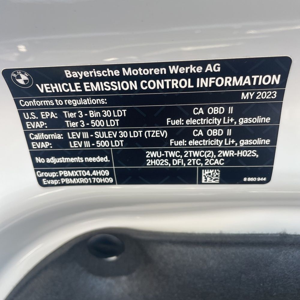 2023 BMW XM Base