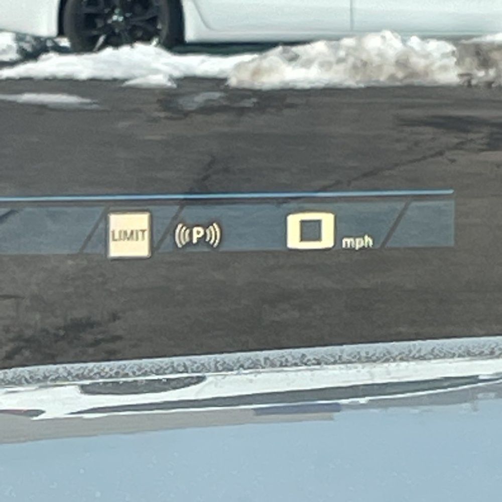 2023 BMW XM Base