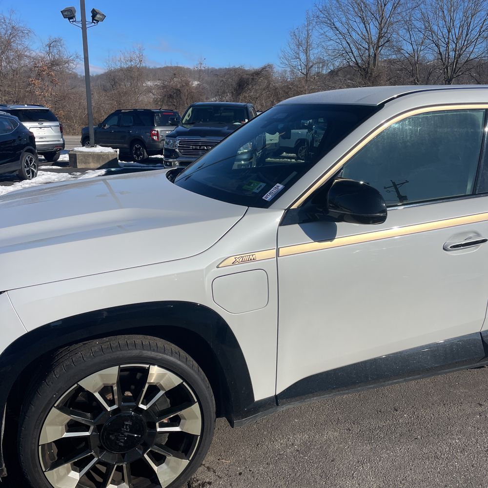 2023 BMW XM Base
