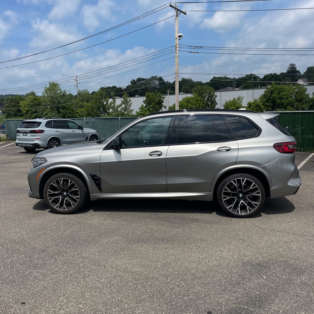 2022 BMW X5 M