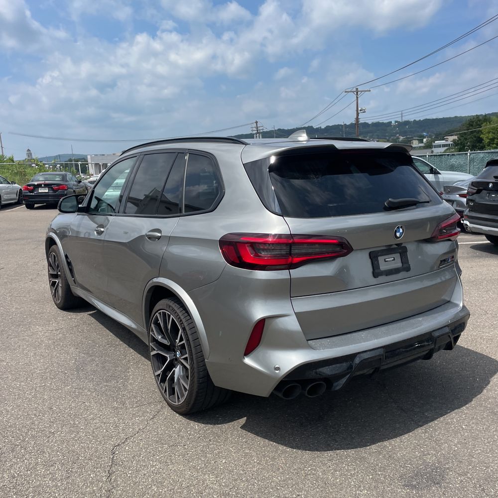 2022 BMW X5 M
