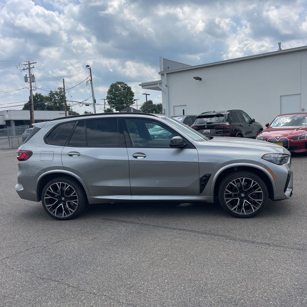 2022 BMW X5 M