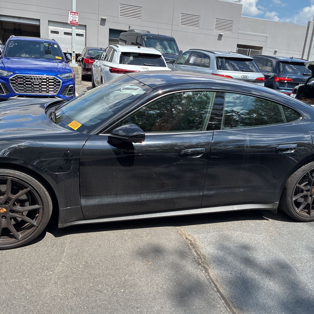 2023 Porsche Taycan Base