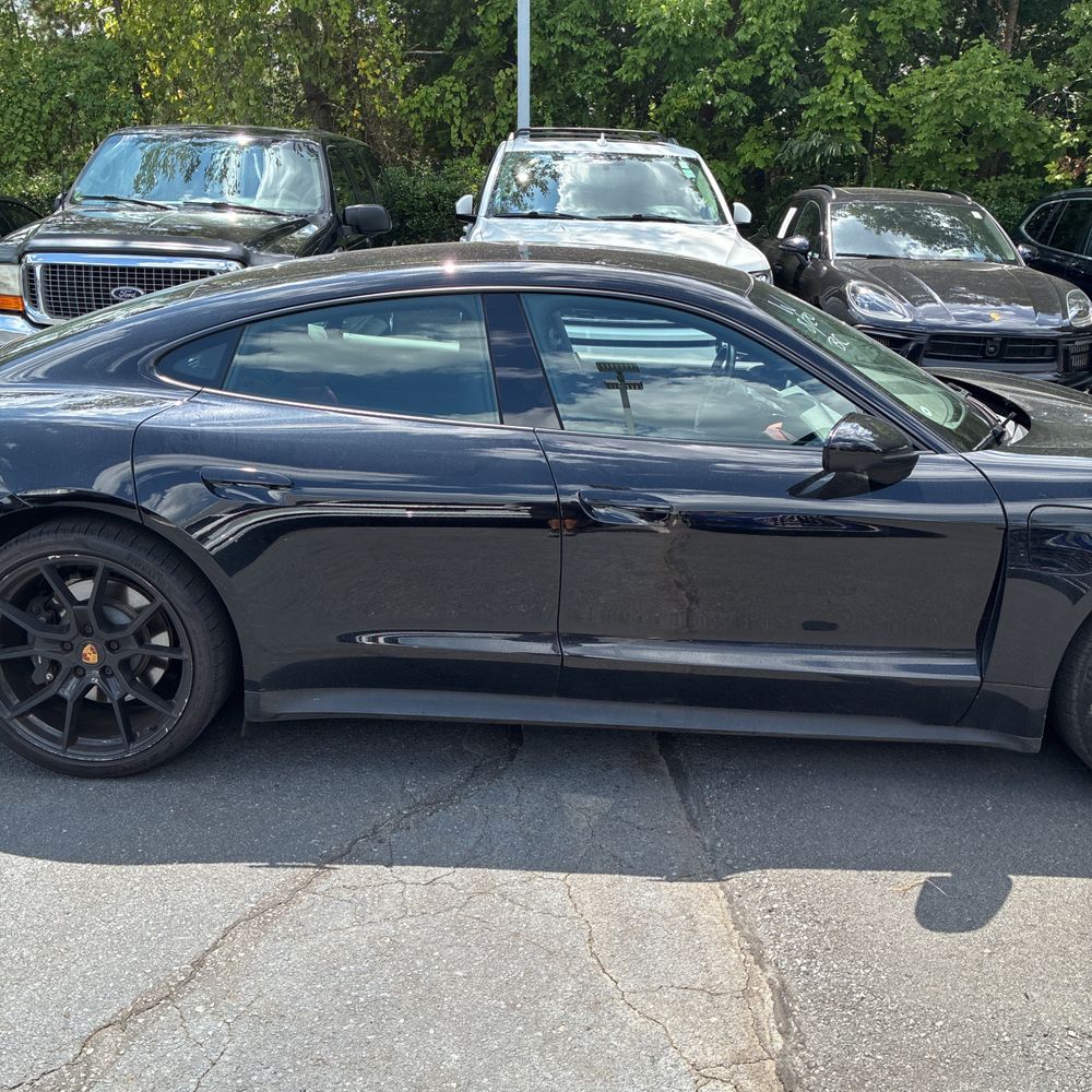 2023 Porsche Taycan Base