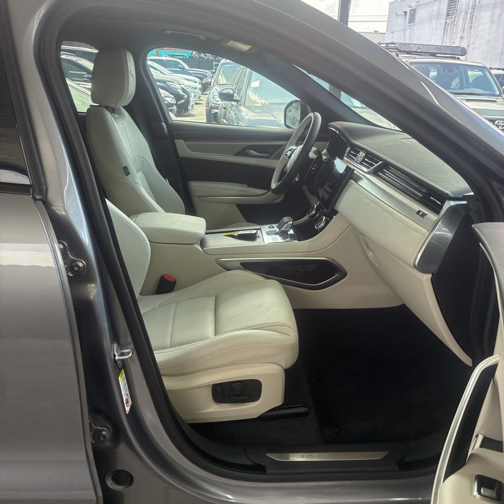 2025 Jaguar F-Pace P250 R-Dynamic S