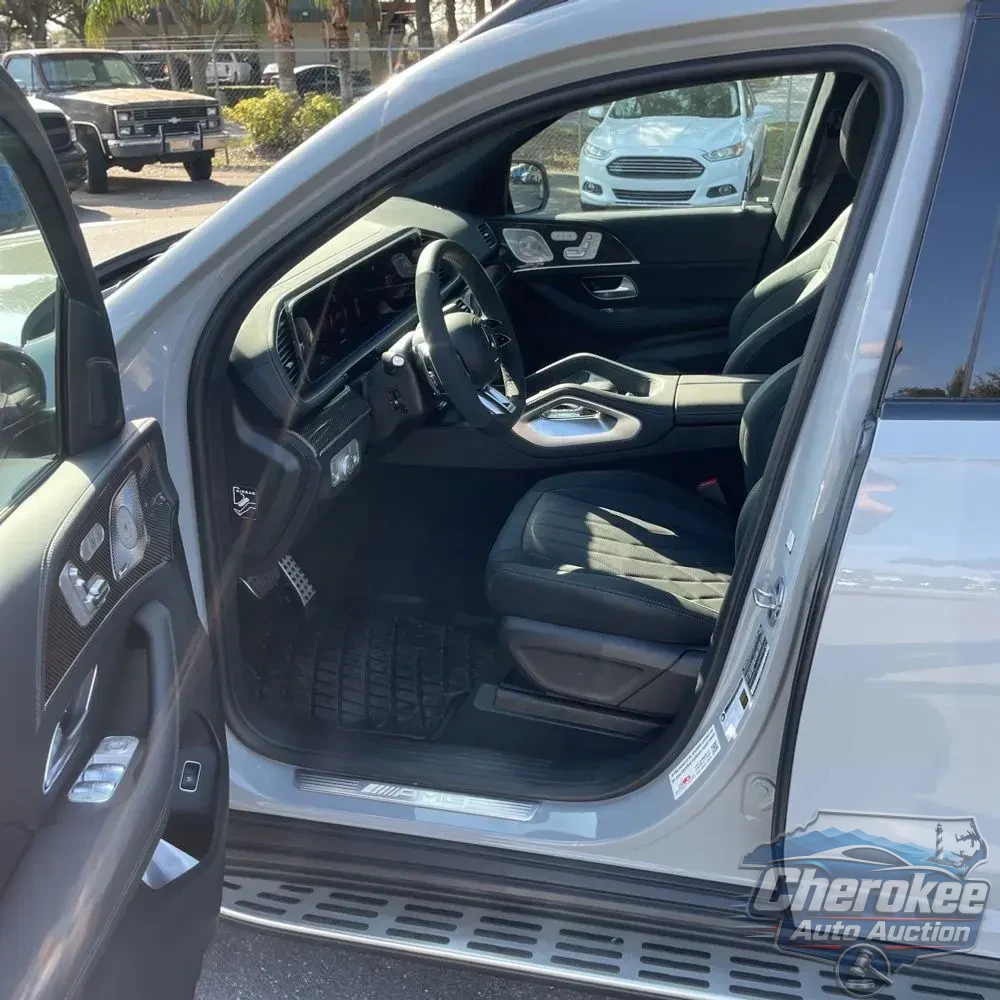2025 Mercedes-Benz GLS AMG GLS 63