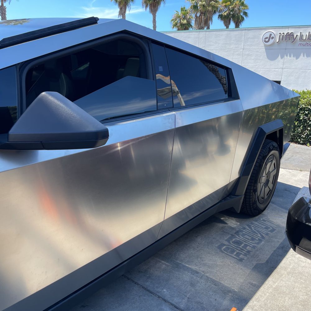 2024 Tesla Cybertruck Base