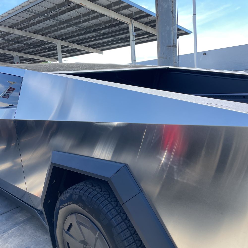 2024 Tesla Cybertruck Base
