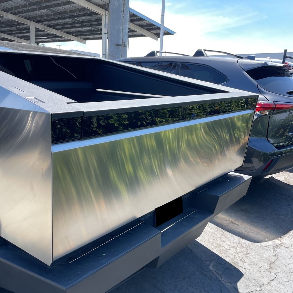 2024 Tesla Cybertruck Base