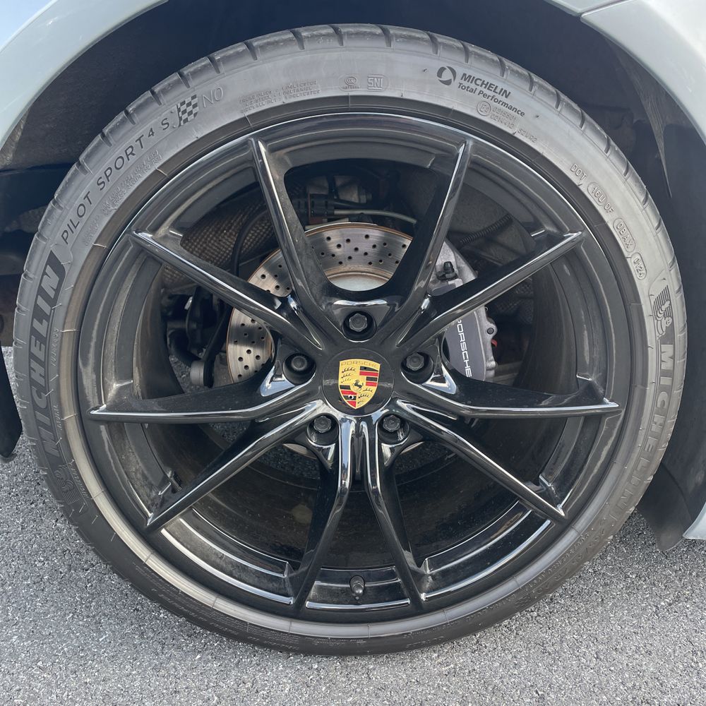 2018 Porsche 718 Cayman Base