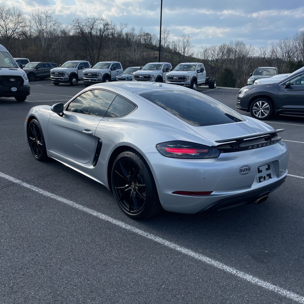 2018 Porsche 718 Cayman Base