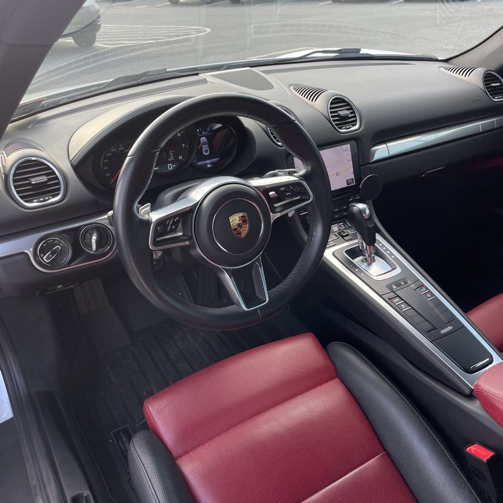 2018 Porsche 718 Cayman Base