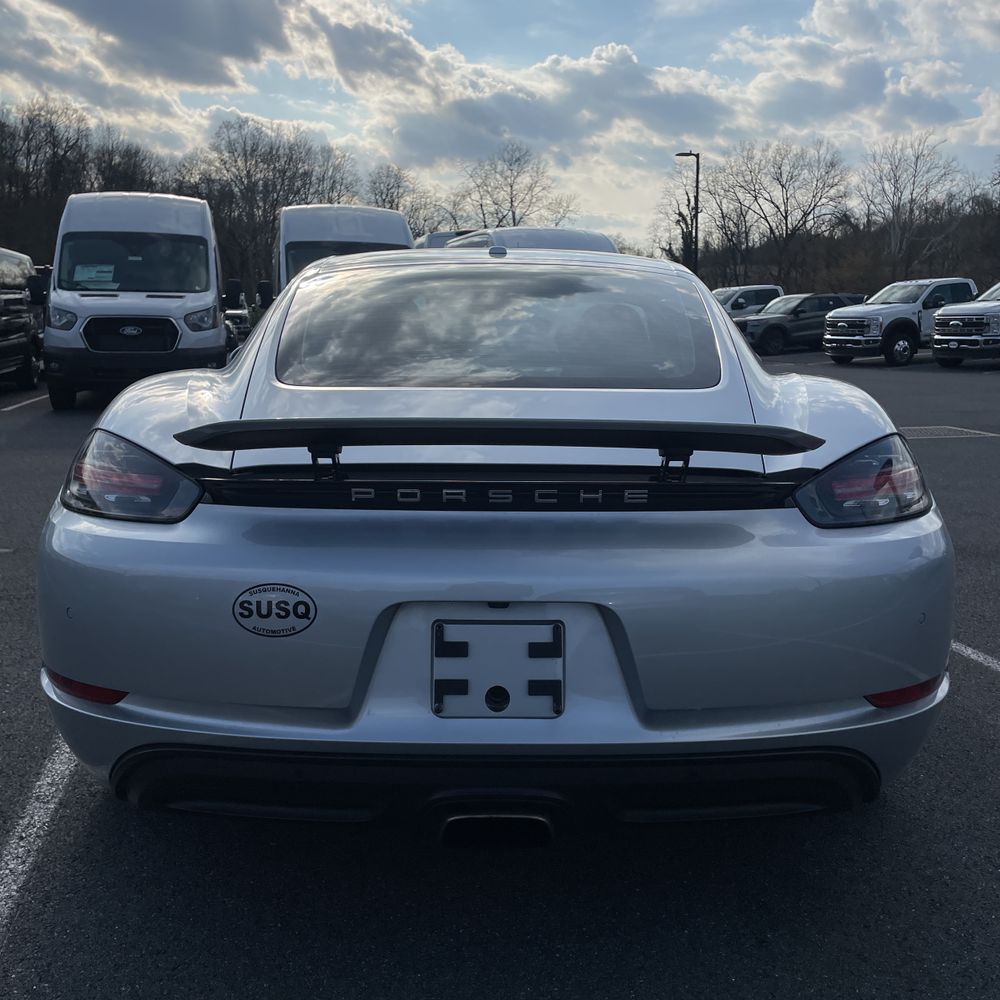 2018 Porsche 718 Cayman Base