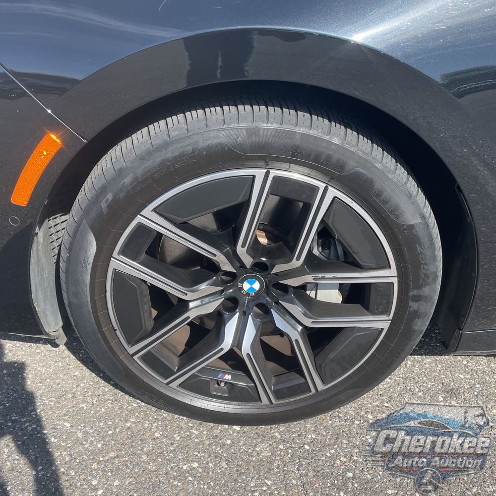 2023 BMW 7-Series 760xi