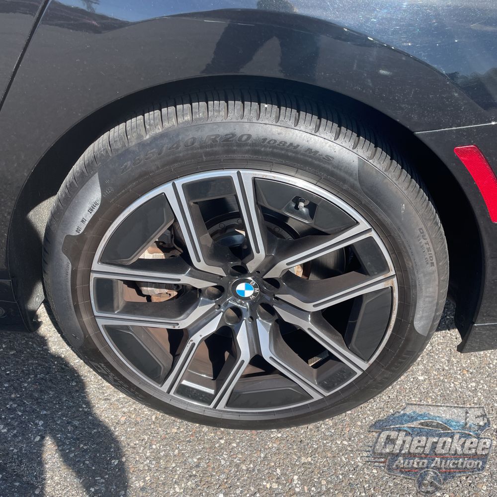 2023 BMW 7-Series 760xi