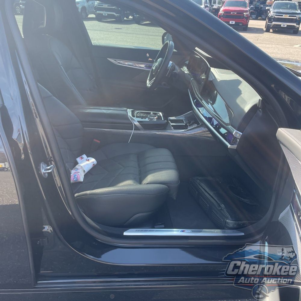 2023 BMW 7-Series 760xi