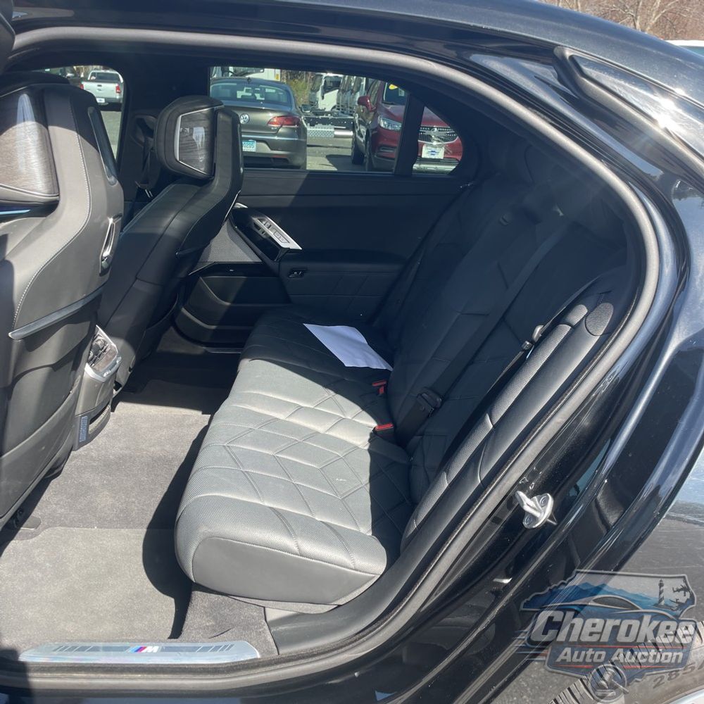 2023 BMW 7-Series 760xi