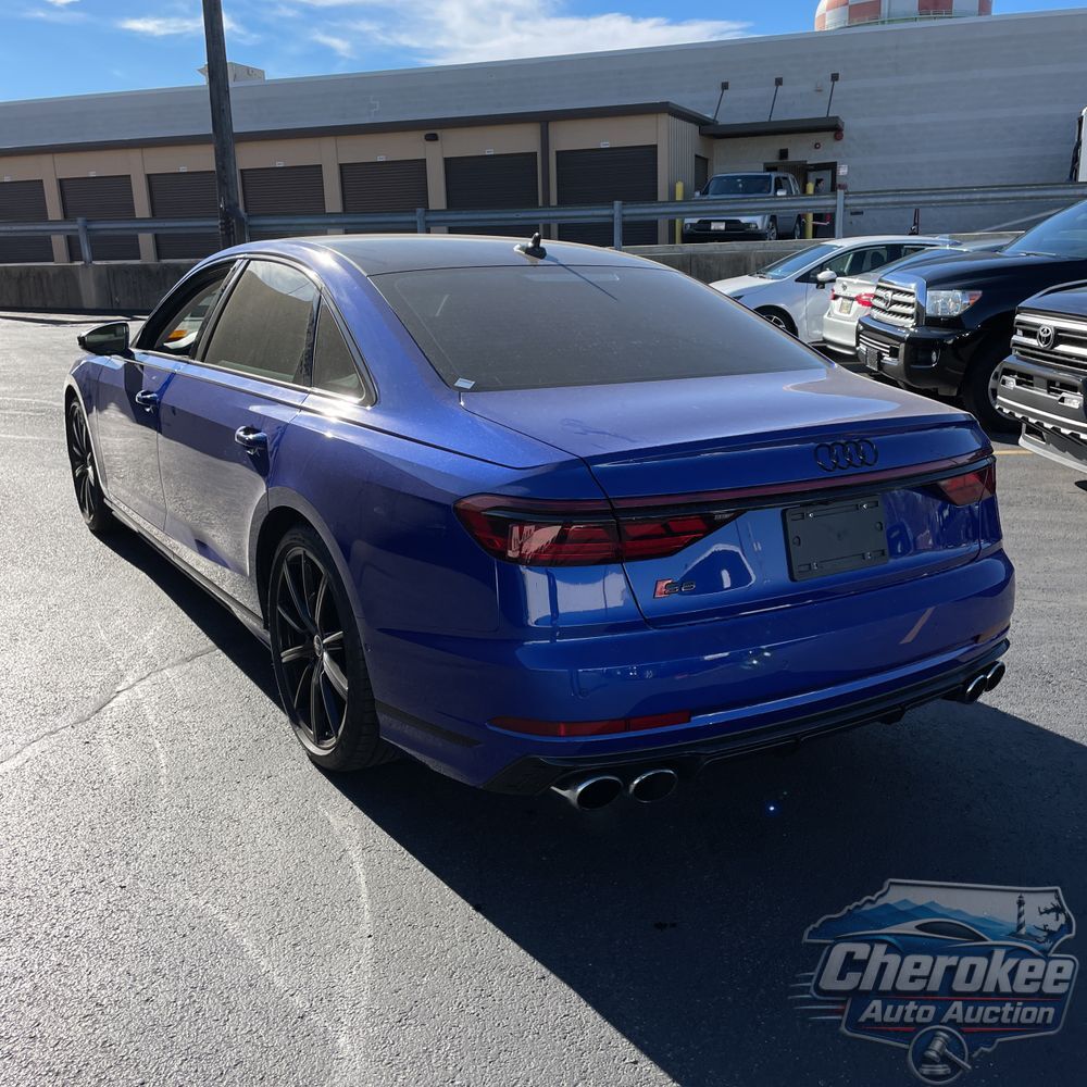 2023 Audi S8