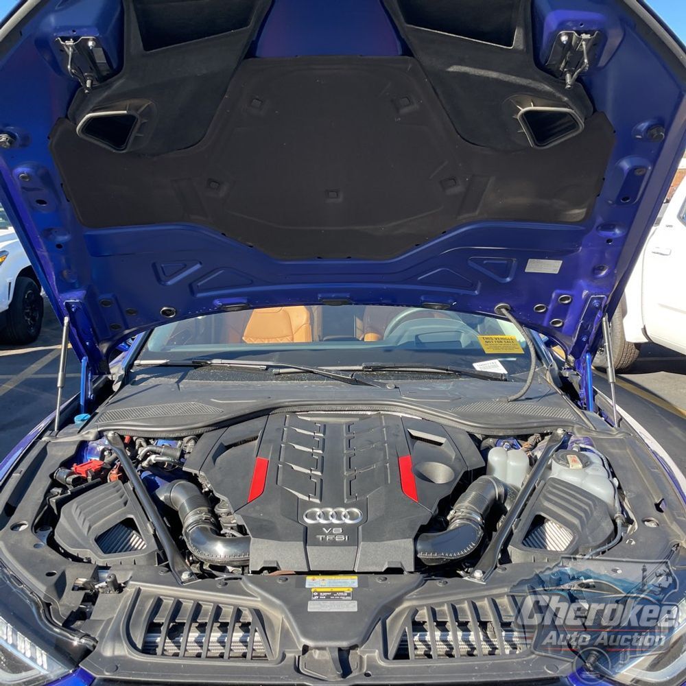 2023 Audi S8