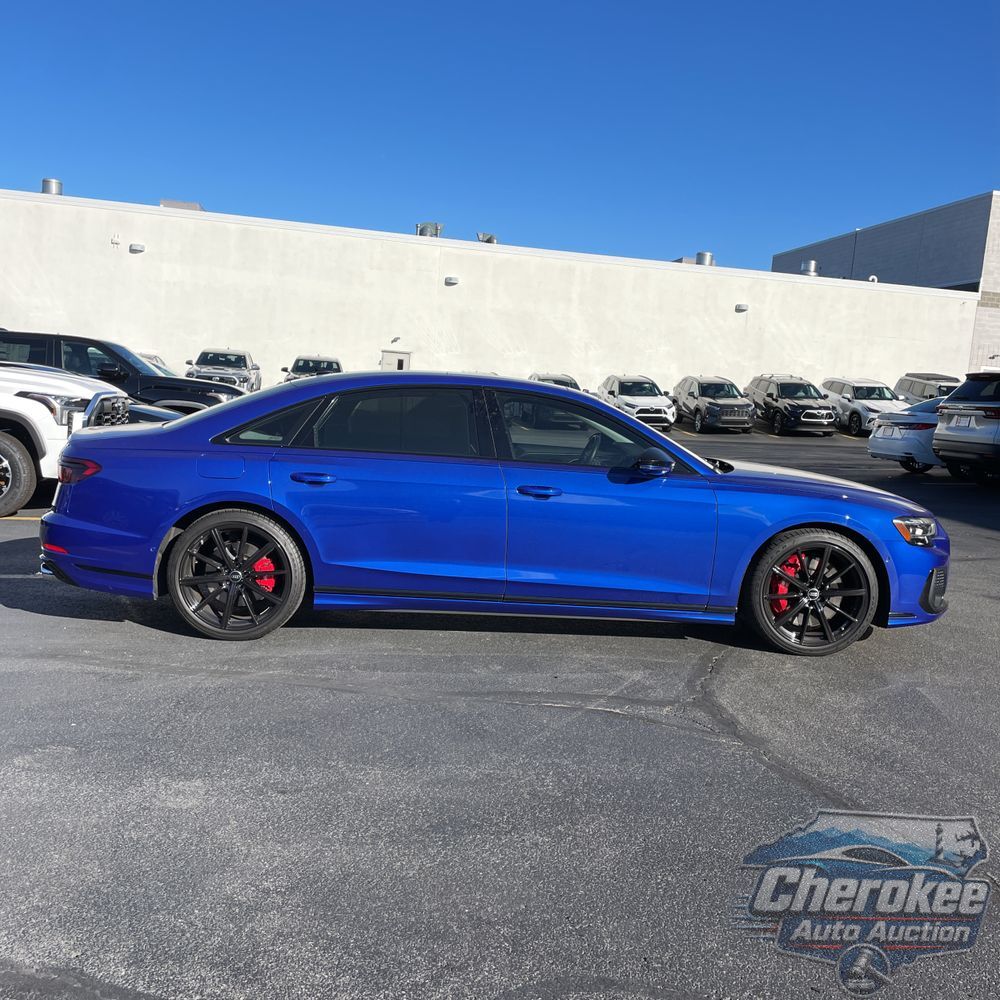 2023 Audi S8