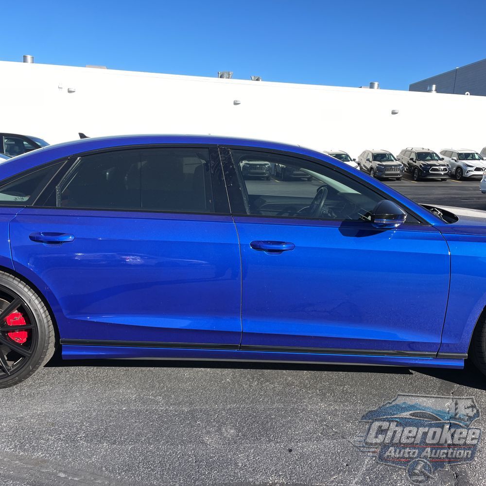 2023 Audi S8