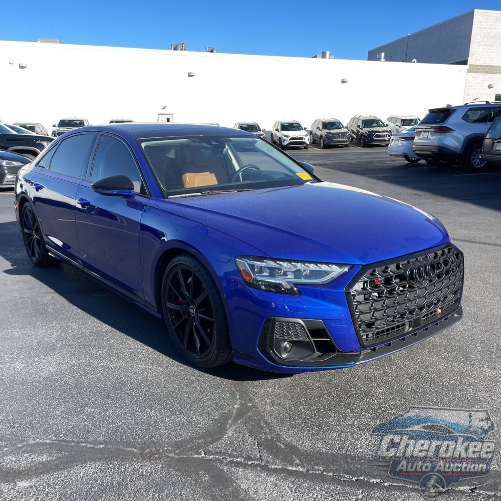 2023 Audi S8
