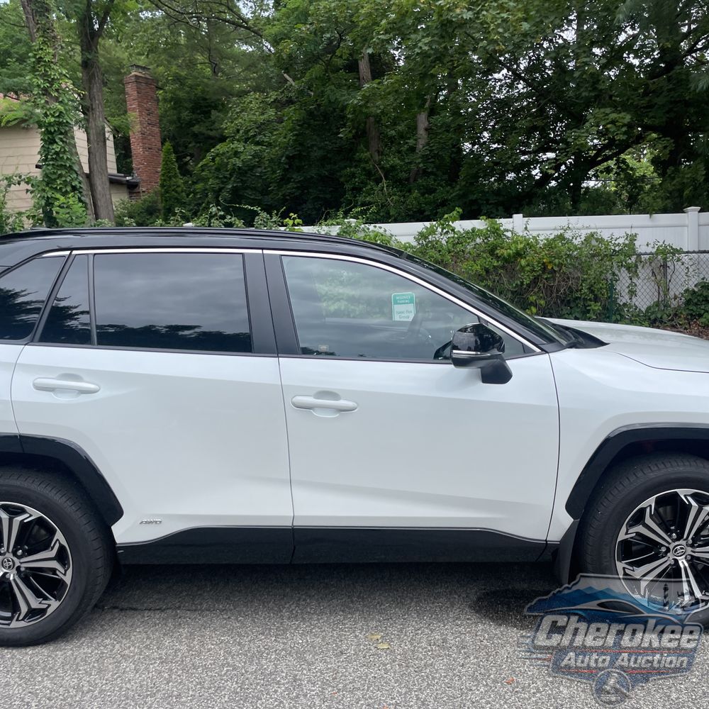 2025 Toyota RAV4 Plug-in Hybrid XSE