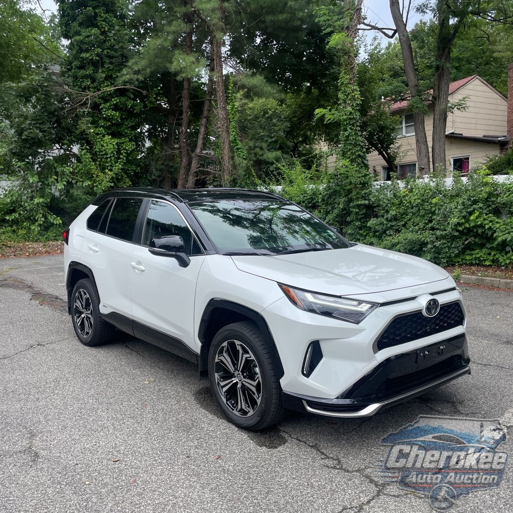 2025 Toyota RAV4 Plug-in Hybrid XSE