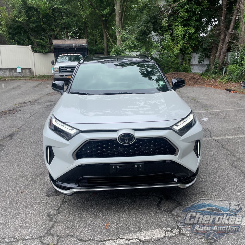 2025 Toyota RAV4 Plug-in Hybrid XSE