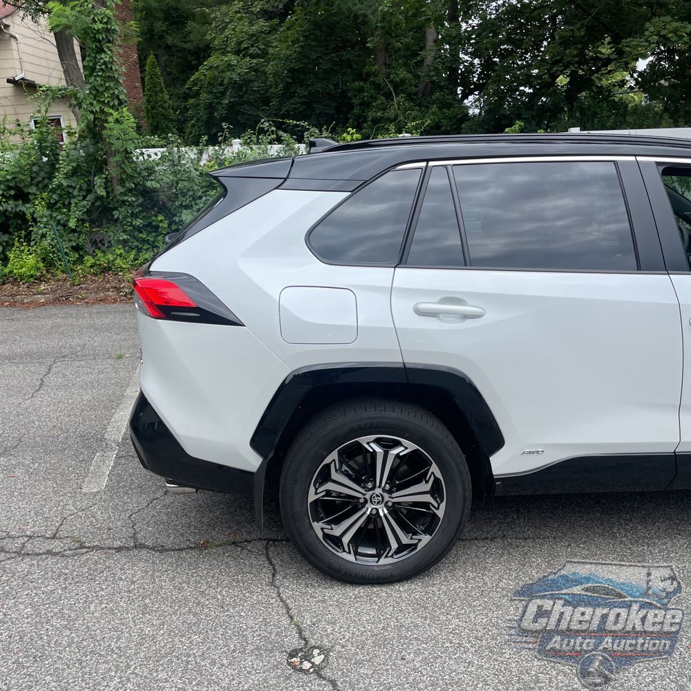 2025 Toyota RAV4 Plug-in Hybrid XSE